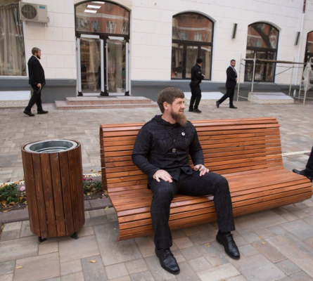 В Грозном после реконструкции торжественно открыли бульвар им.М. Эсамбаева В Грозном после реконструкции торжественно открыли бульвар им.М. Эсамбаева